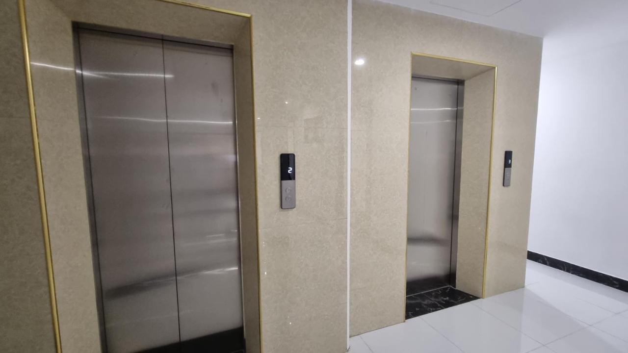 Era Apartment Khuc Thua Du Hanoi Eksteriør billede
