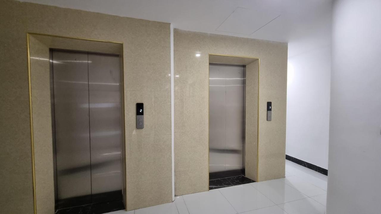 Era Apartment Khuc Thua Du Hanoi Eksteriør billede