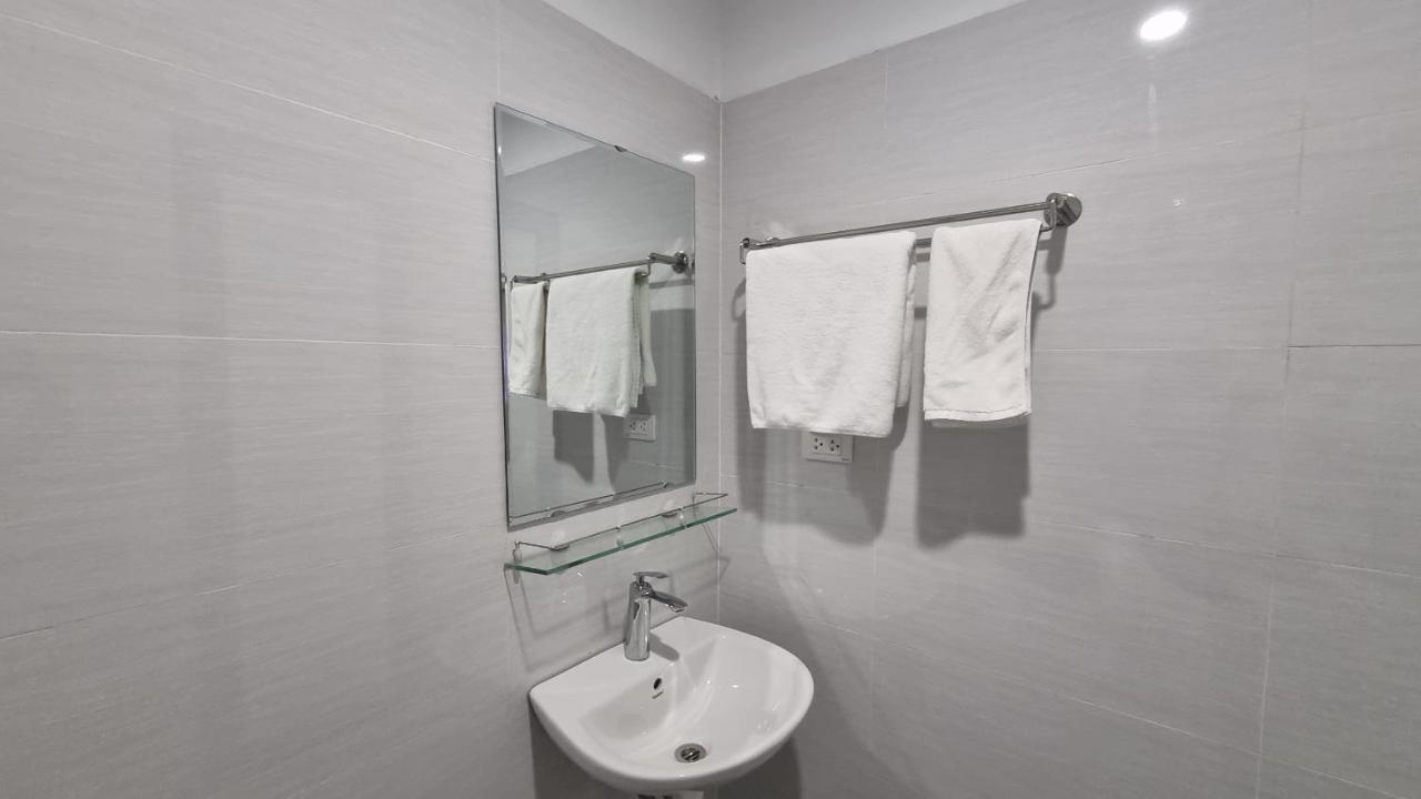 Era Apartment Khuc Thua Du Hanoi Eksteriør billede